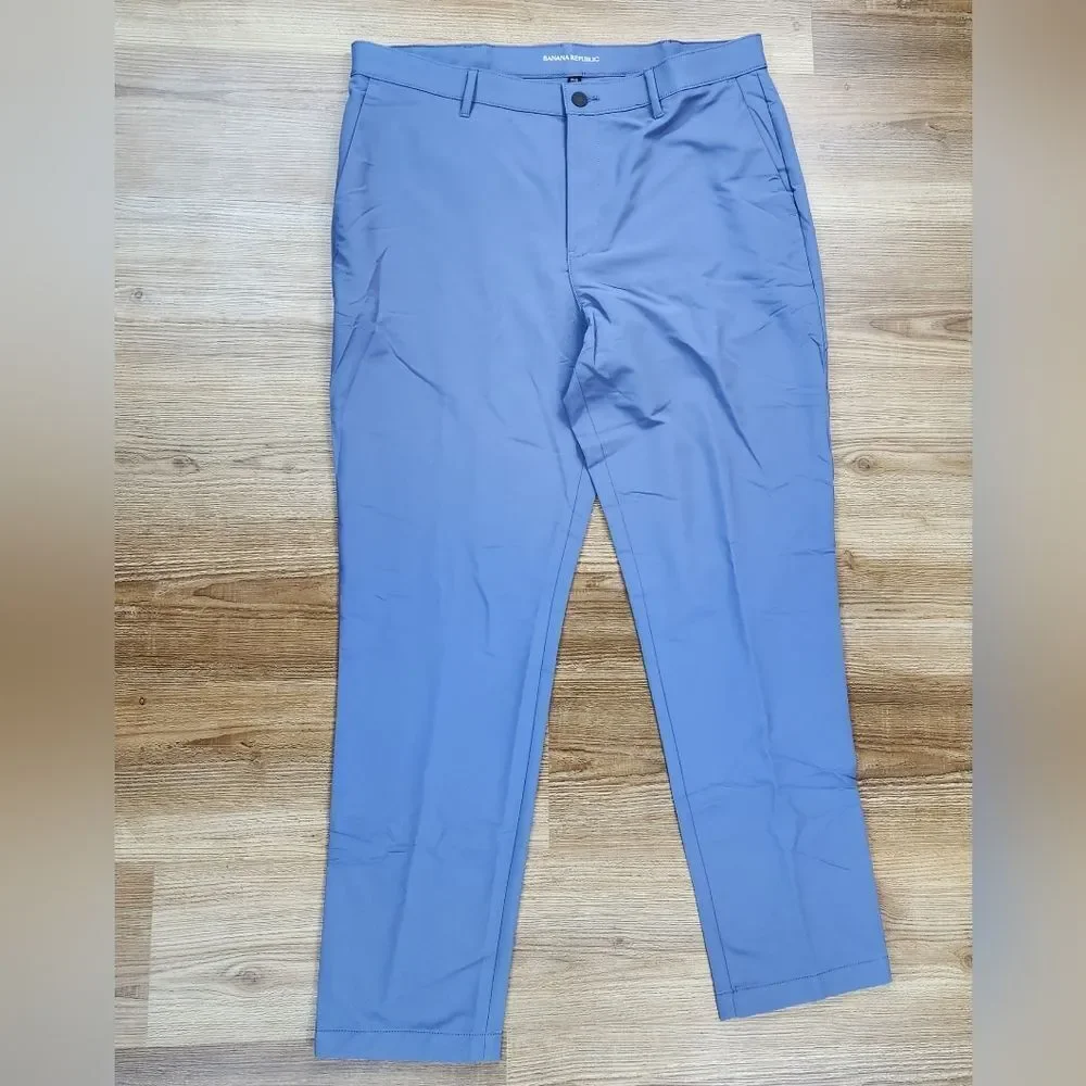 🔸️NWT Banana Republic Blue Flat Front Pants Size 38x32